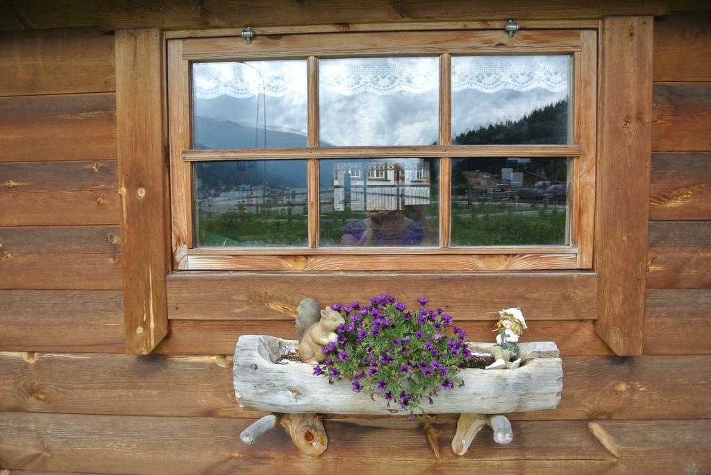 Pension Hof Zur Stilli Apartman Davos Kültér fotó