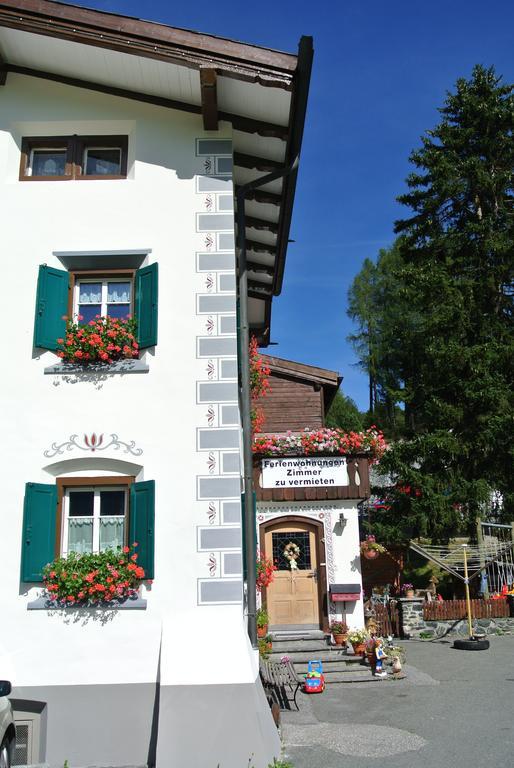 Pension Hof Zur Stilli Apartman Davos Kültér fotó